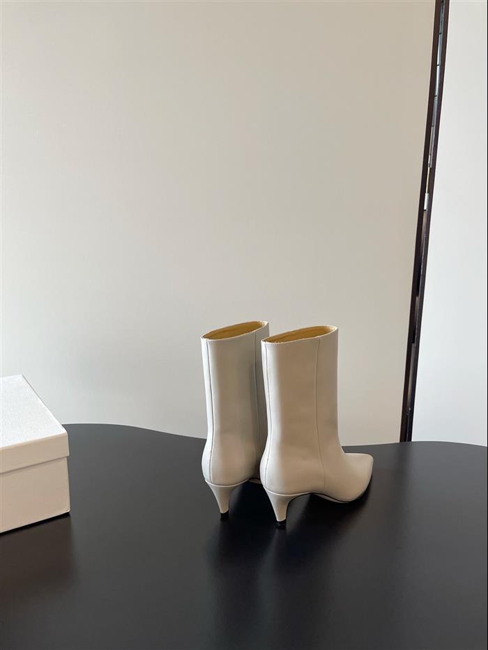 20251128172734627 390